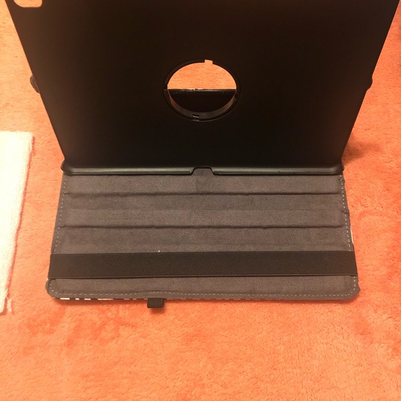 Ipad case hard cover - Picture 2 of 3